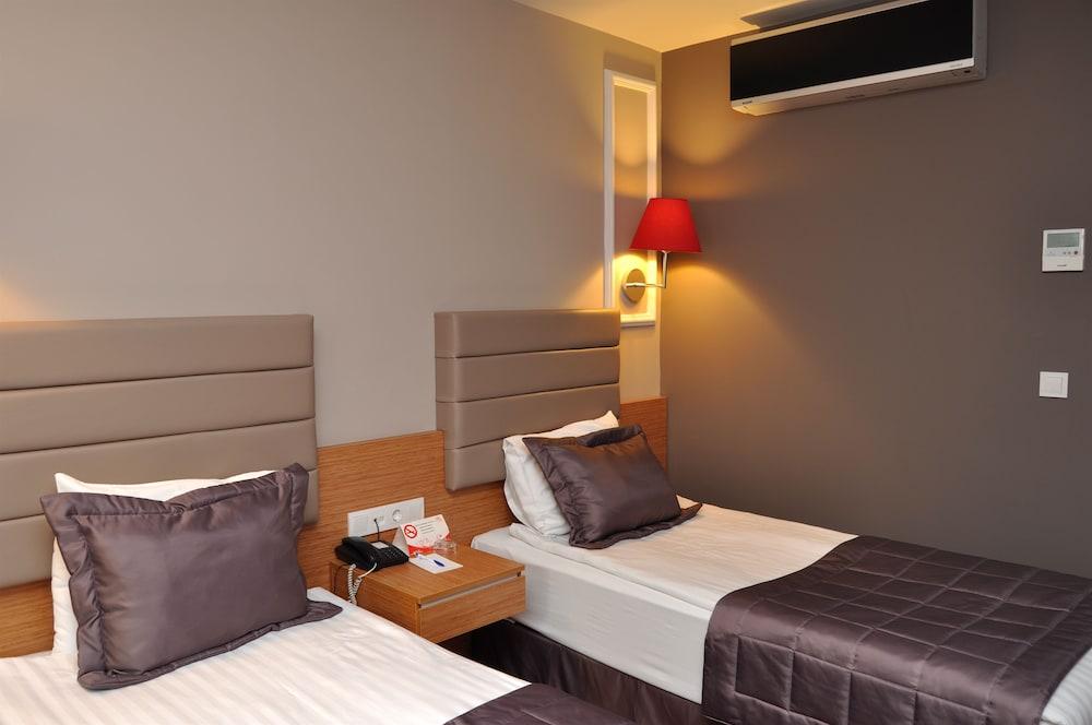 Hotel Seasons Istanbul